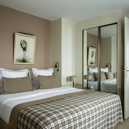 Aiglon 4*
