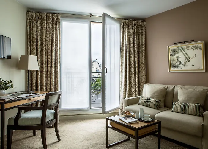 Aiglon 4* Paris
