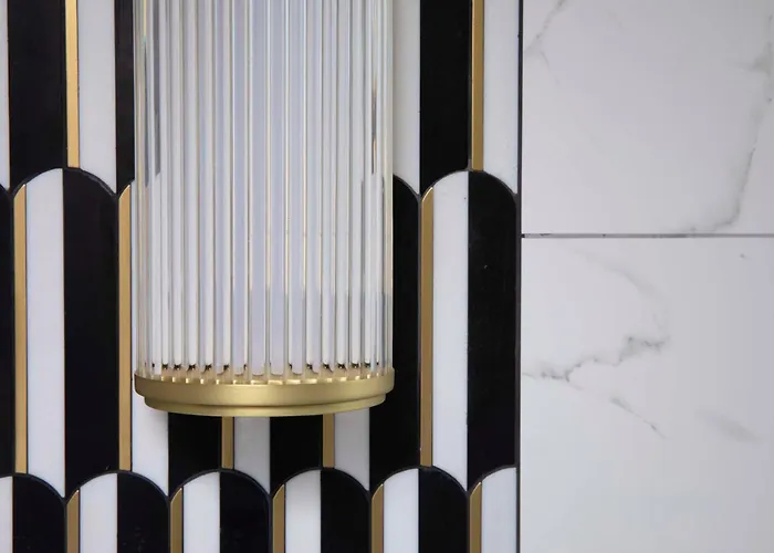 Aiglon 4* Париж