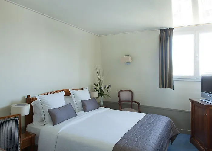 Aiglon 4*
